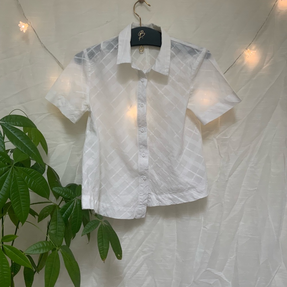 asymmetrical white patterned collard shirt